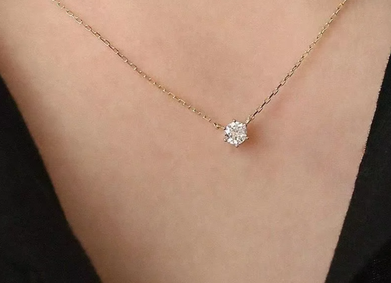 Elegant Zircon Charm Necklace
